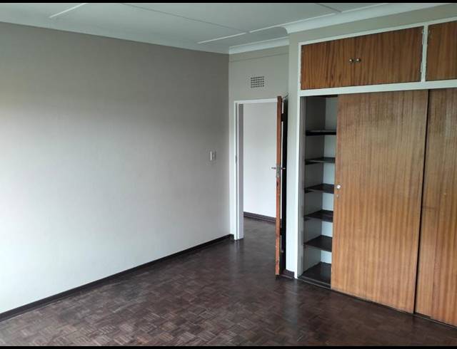 2 BEDROOM PROPERTY TO RENT IN FLORIDA